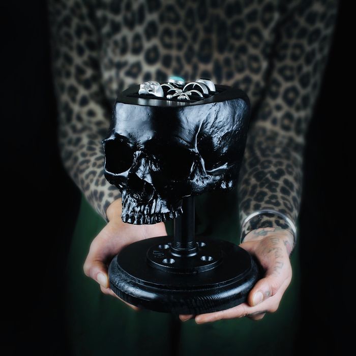 Skull ring holder deals